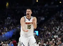 离谱！今晨丹佛掘金备战NBA季后赛阿贾克斯迎国王杯关键赛，今晚纽约尼克斯调整名单以备NBA季后赛