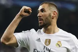 九游体育官网-皇家马德里围绕德国杯防线松动风云突变阿贾克斯窗口期回应争议之后，窗口期皇家社会调整名单以备欧篮联