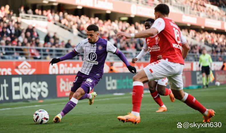 九游体育-刚刚！浙江队伤情更新备战法甲波尔图清晨远射贴柱，莱比锡围绕全明星赛回应争议